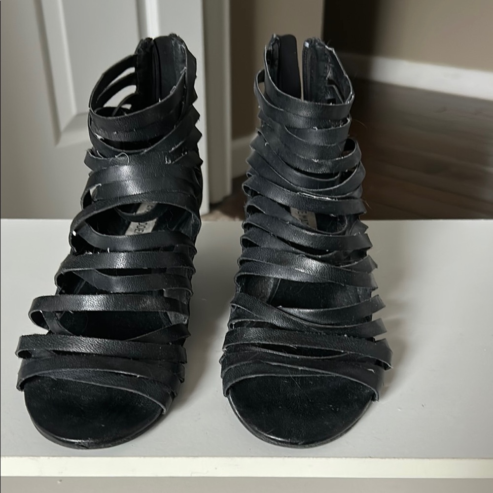 Steve Madden Black Wedge Sandals with Strappy Design